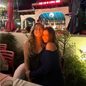 Meet your Posher, Melia